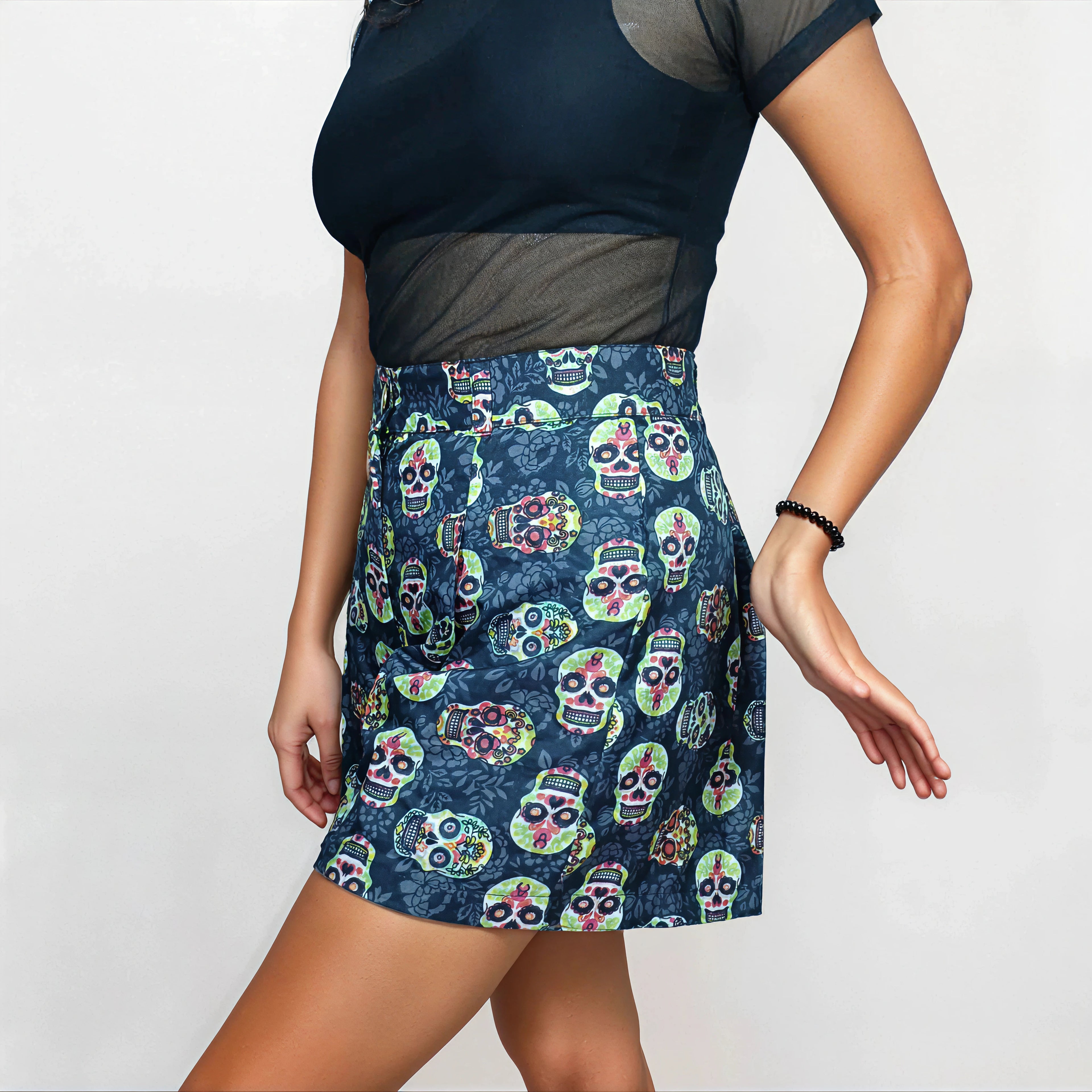 Short audacieux crânes & fleurs mexicaines