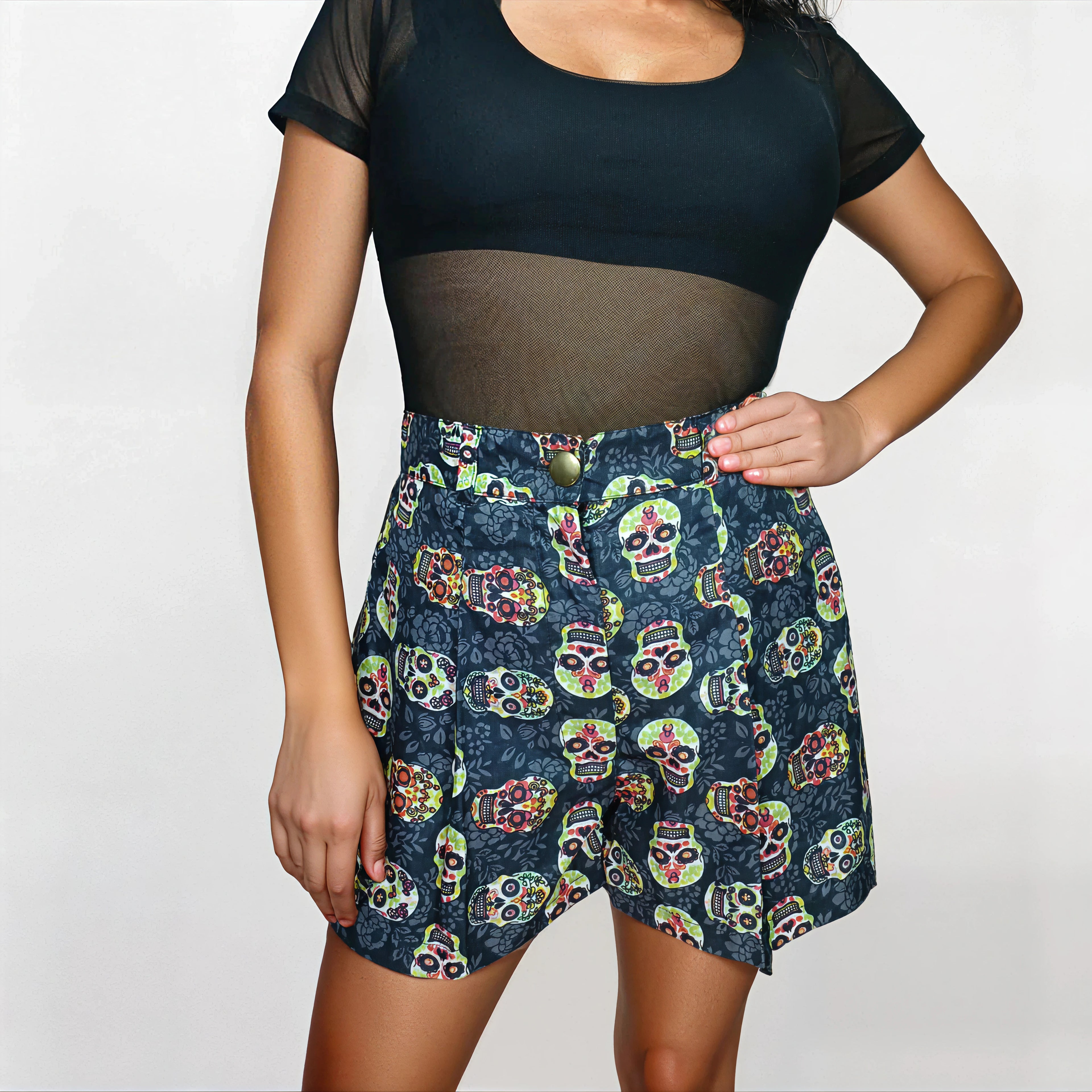 Short audacieux crânes & fleurs mexicaines