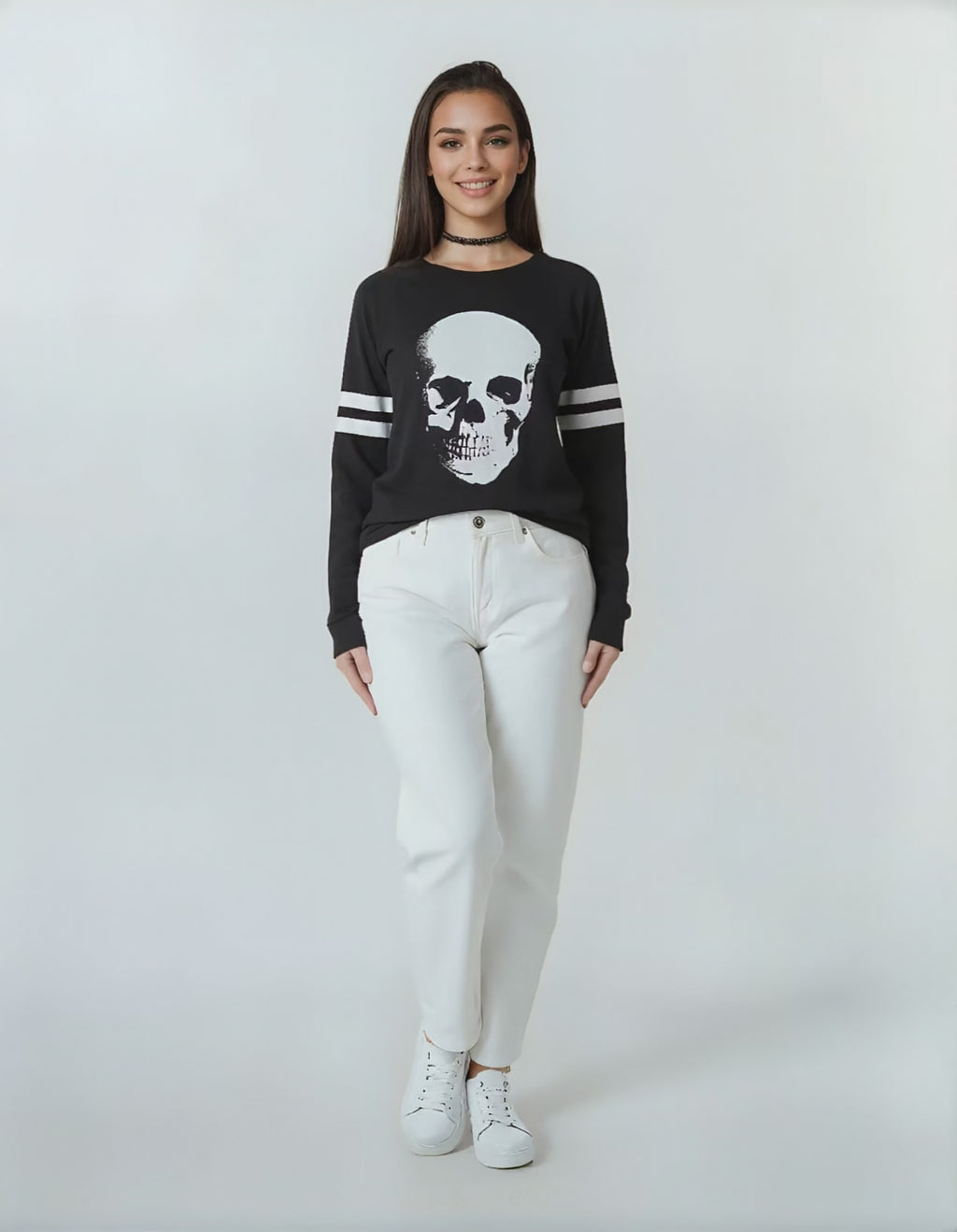 Chandail gothique avec tête de mort